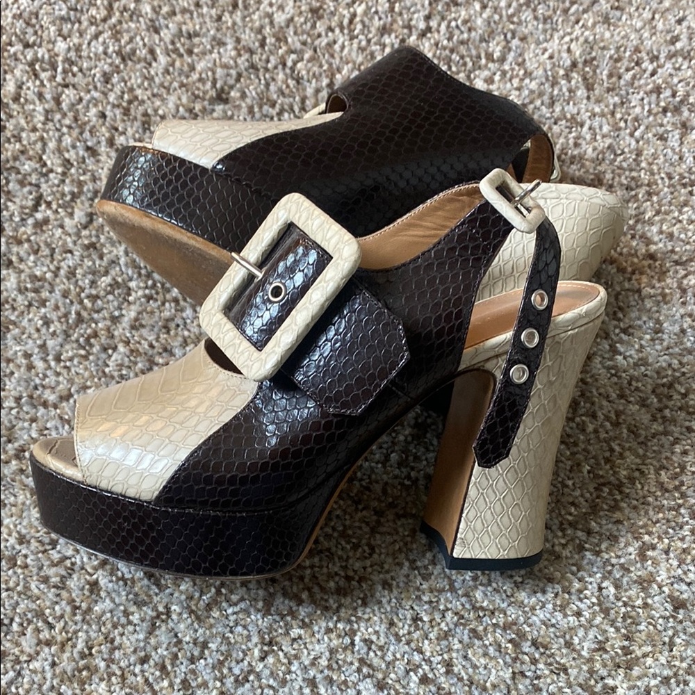 ON HOLD Dries Van Noten Black and Cream Platform Shoes